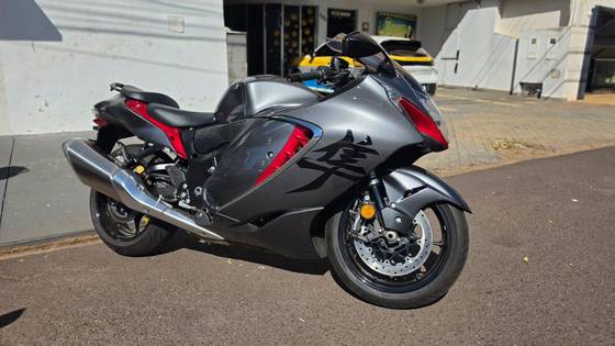 SUZUKI HAYABUSA GSX1300RRQ SUZUKI HAYABUSA GSX1300RRQ